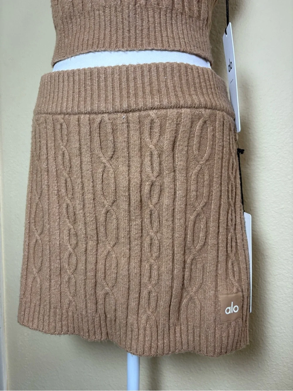 Alo Set - Cable Knit Winter Bliss Mock Neck Tank + Mini Skirt Toasted Almond NWT